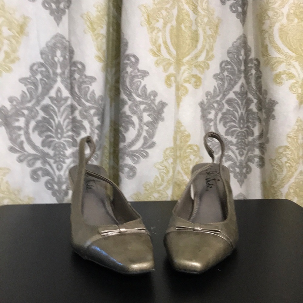 Life stride 2 inch heels